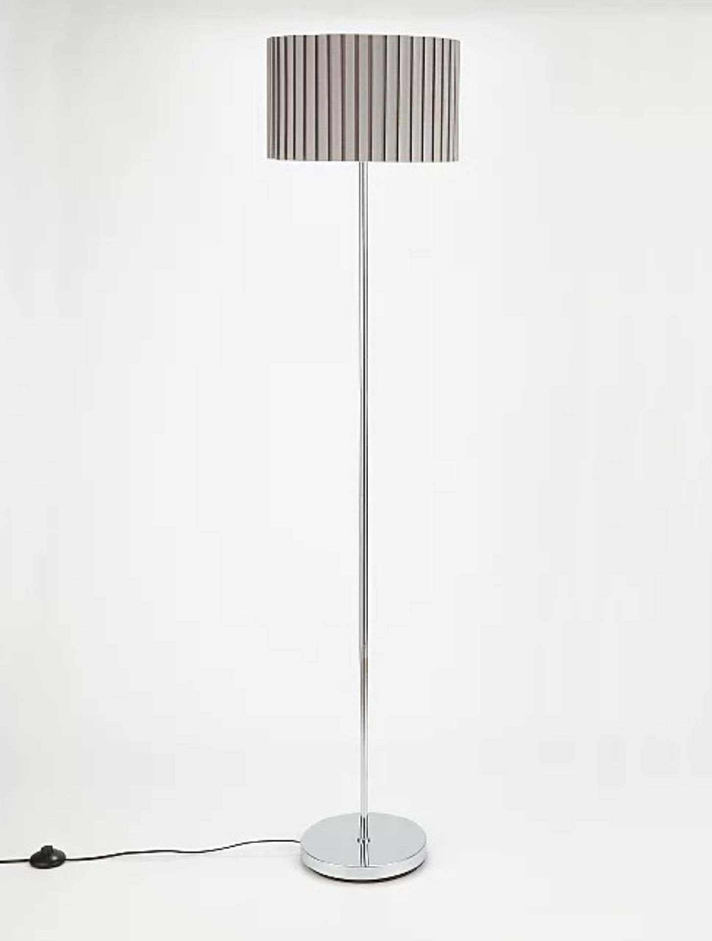 Title: (59/R8) Lot RRP £70 + . 3x Items. 1x Pleated Chrome Floor Lamp Silver RRP £35 & 1x Extra Lamp - Image 10 of 10