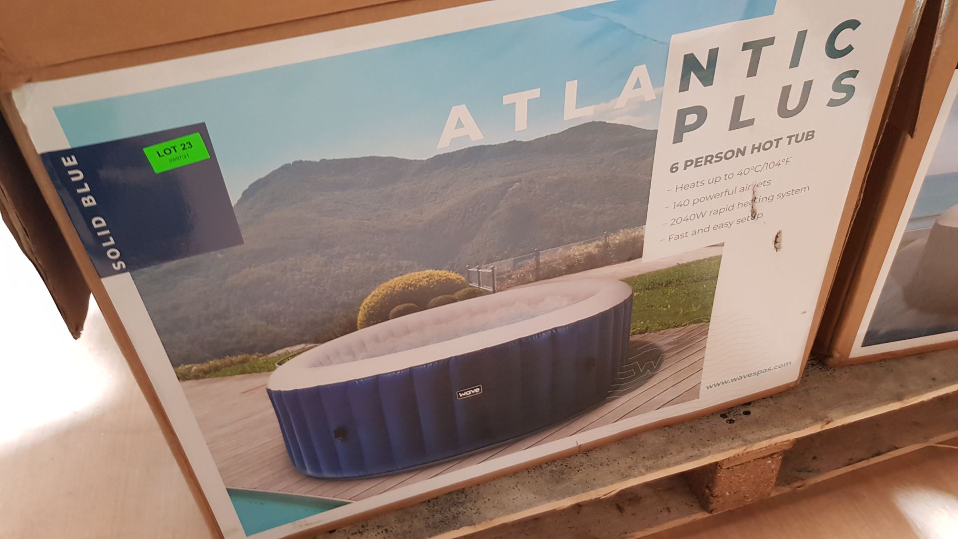 (23/Mez) RRP £520. Wave Atlantic Plus 6 Person Hot Tub Solid Blue With Pump. (Unchecked Direct Wa... - Image 4 of 4