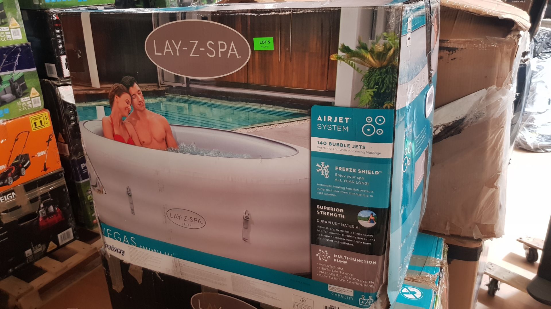 (5/Mez) RRP £599. When Complete. Bestway Lay-Z-Spa Vegas 6 Person Portable Spa. (No Pump In Box) - Image 2 of 4