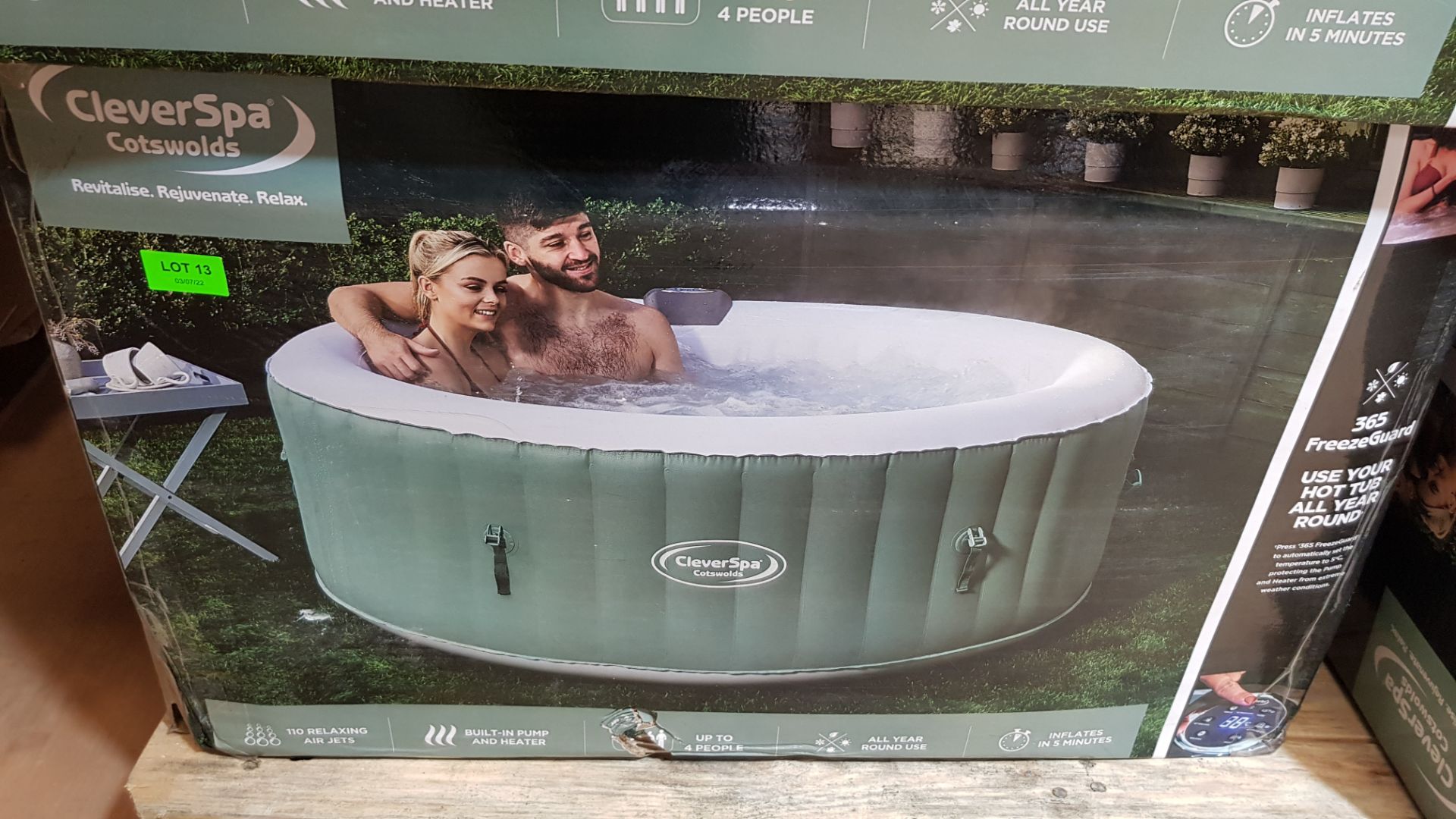 (13/Mez) RRP £390. Clever Spa Cotswolds 4 Person Hot Tub. (Unchecked Direct Warehouse Return). - Image 2 of 4