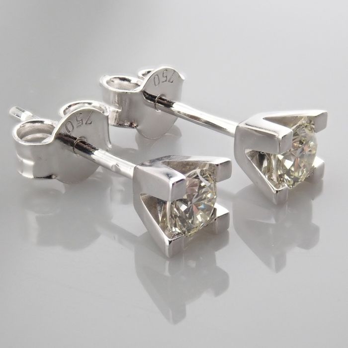 Certificated 18K White Gold Diamond Earring / Total 0.37 ct - Image 5 of 9