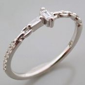 Certificated 14K White Gold Diamond Ring / Total 0.1 ct