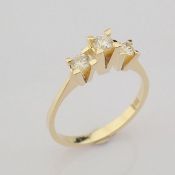 Certificated 14K Yellow Gold Diamond Ring / Total 0.42 ct