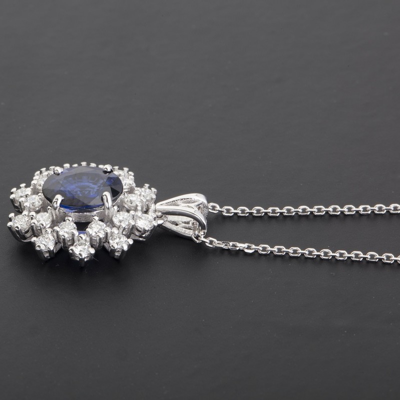 Certificated 18K White Gold Diamond & Sapphire Pendant / Total 1.77 ct - Image 2 of 9