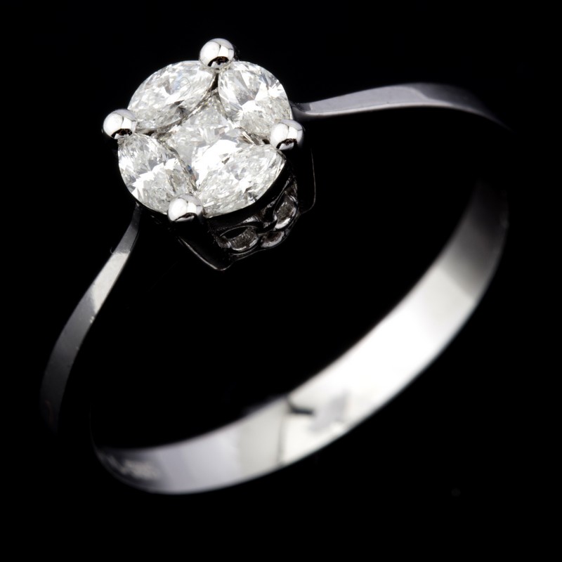 Certificated 14K White Gold Diamond Ring / Total 0.33 ct - Image 7 of 7