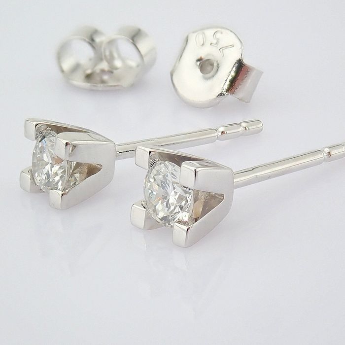 Certificated 18K White Gold Diamond Earring / Total 0.24 ct - Image 4 of 8