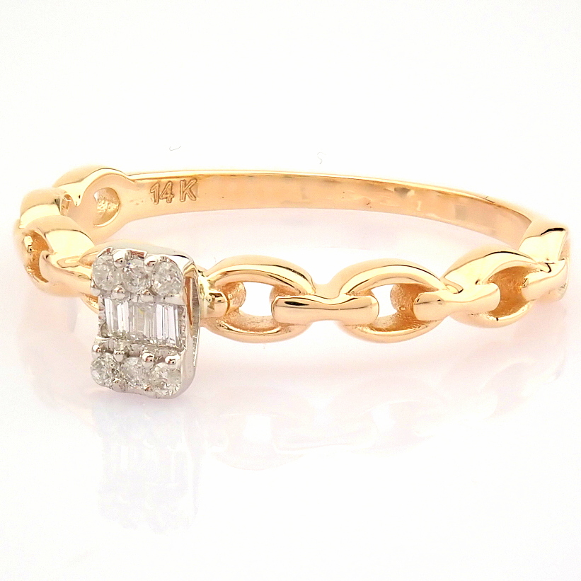 Certificated 14K Rose/Pink Gold Diamond Ring / Total 0.07 ct - Image 8 of 9