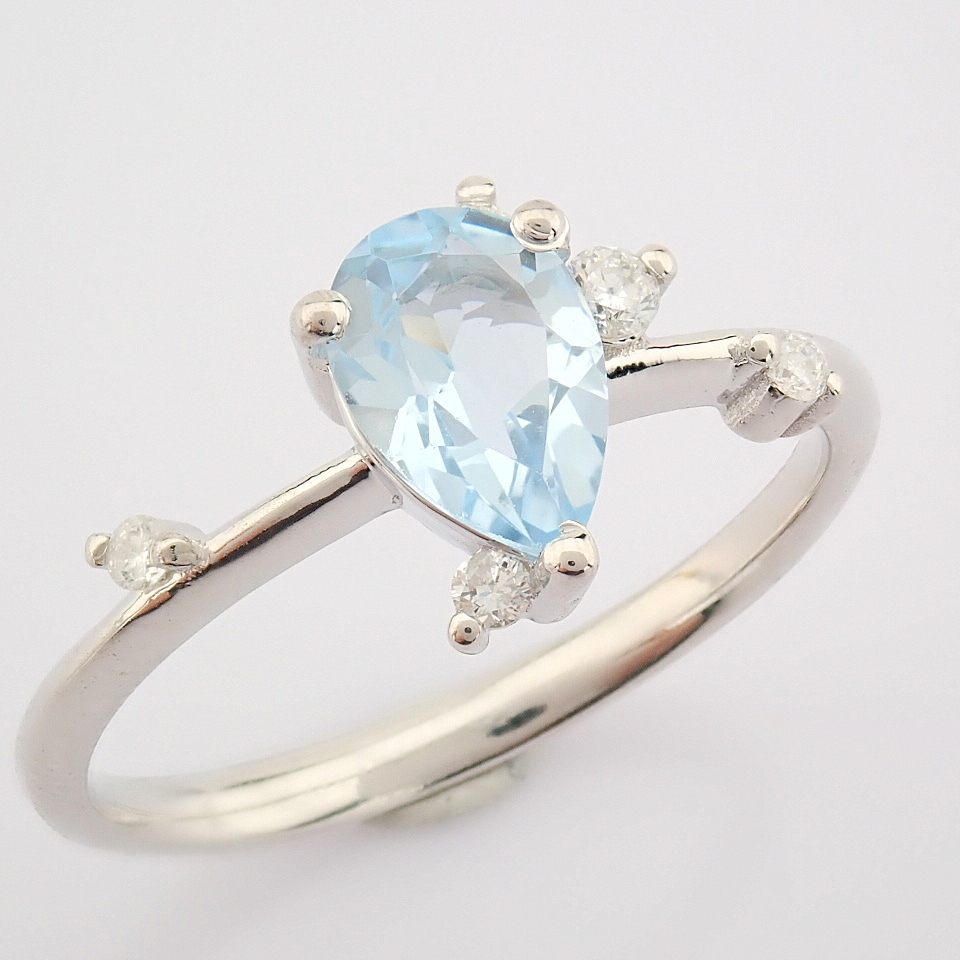 Certificated 14K White Gold Diamond & Swiss Blue Topaz Ring / Total 0.87 ct - Image 5 of 10