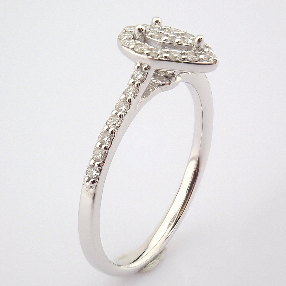 Certificated 14K White Gold Diamond Ring / Total 0.25 ct - Image 7 of 7