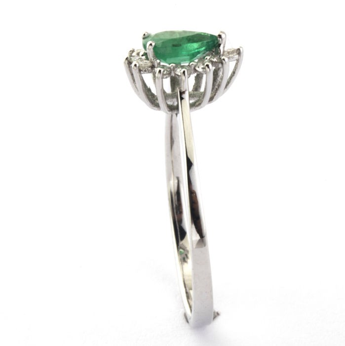 Certificated 14K White Gold Diamond & Emerald Ring / Total 0.5 ct - Image 4 of 5