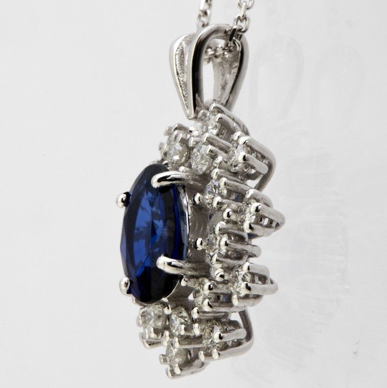 Certificated 18K White Gold Diamond & Sapphire Pendant / Total 1.77 ct - Image 8 of 9