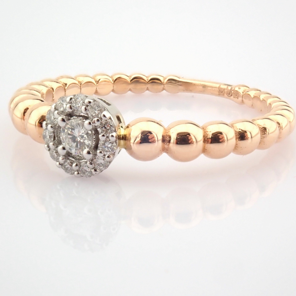Certificated 14K White and Rose Gold Diamond Ring / Total 0.1 ct - Image 3 of 6