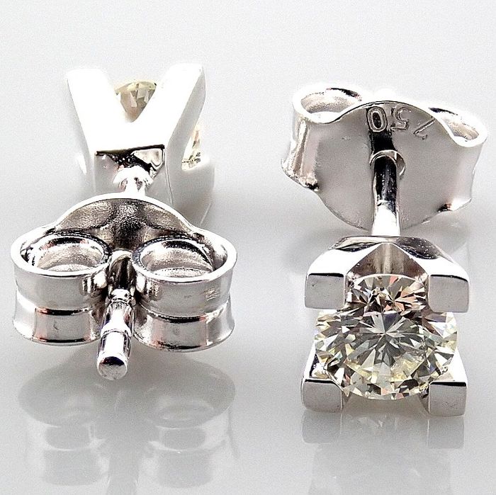 Certificated 18K White Gold Diamond Earring / Total 0.37 ct