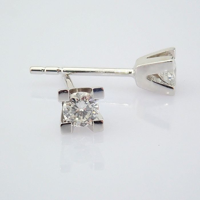 Certificated 18K White Gold Diamond Earring / Total 0.24 ct - Image 5 of 8