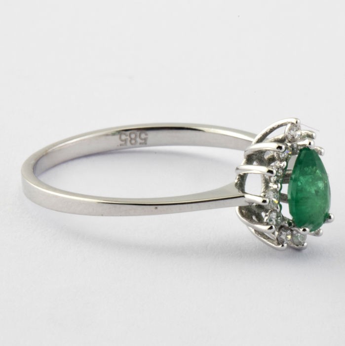 Certificated 14K White Gold Diamond & Emerald Ring / Total 0.5 ct - Image 2 of 5