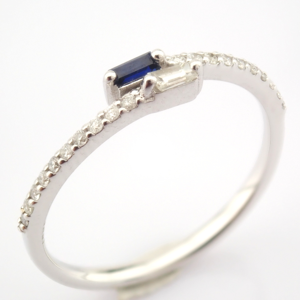 Certificated 14K White Gold Diamond & Sapphire Ring / Total 0.2 ct - Image 2 of 8