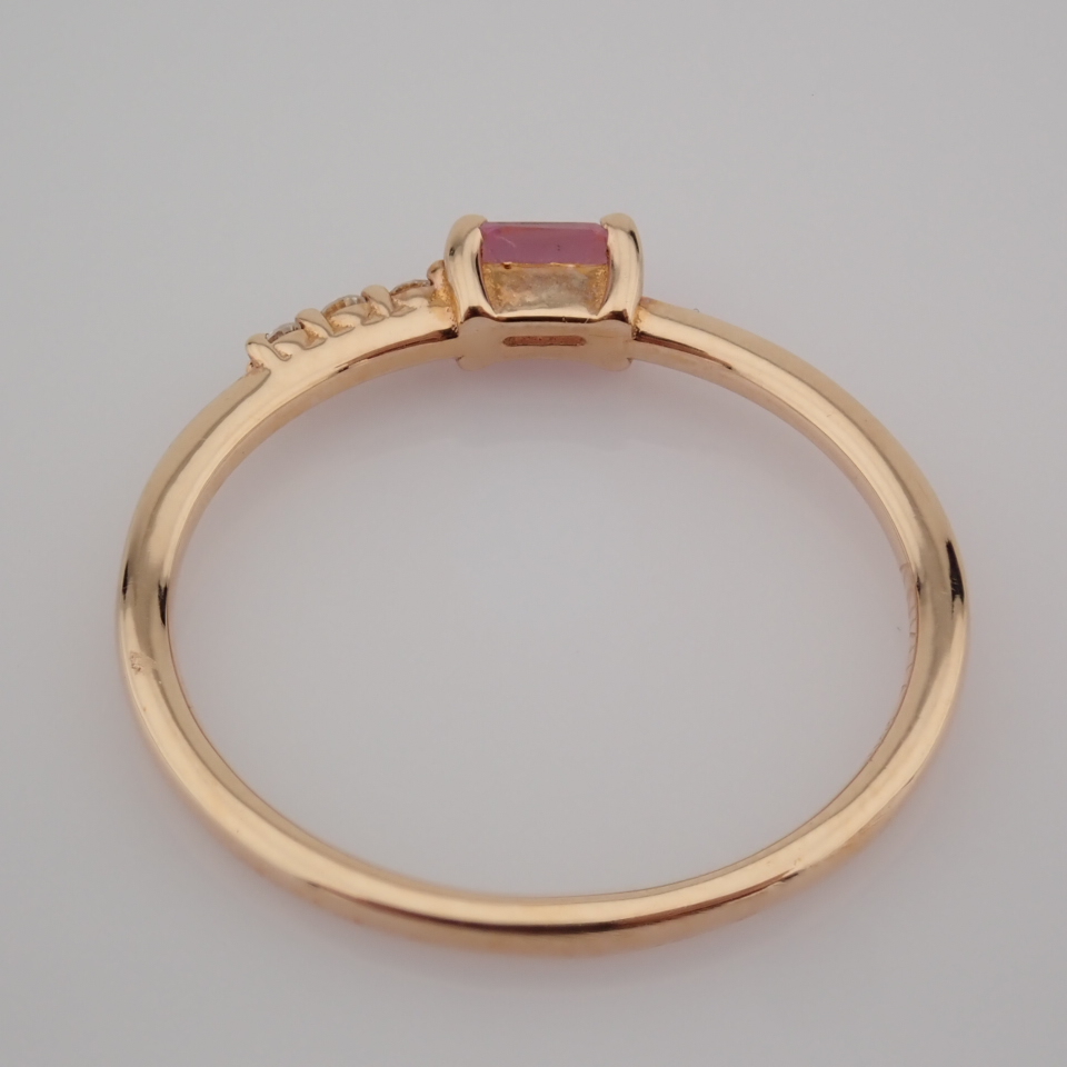 Certificated 14K Rose/Pink Gold Diamond & Pink Sapphire Ring / Total 0.27 ct - Image 3 of 5