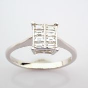 Certificated 14K White Gold Diamond Ring / Total 0.34 ct