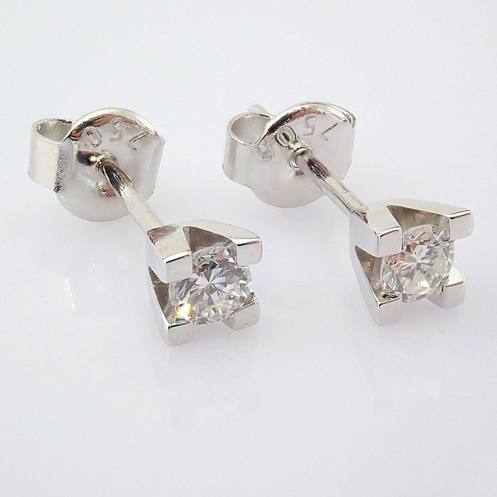 Certificated 18K White Gold Diamond Earring / Total 0.24 ct