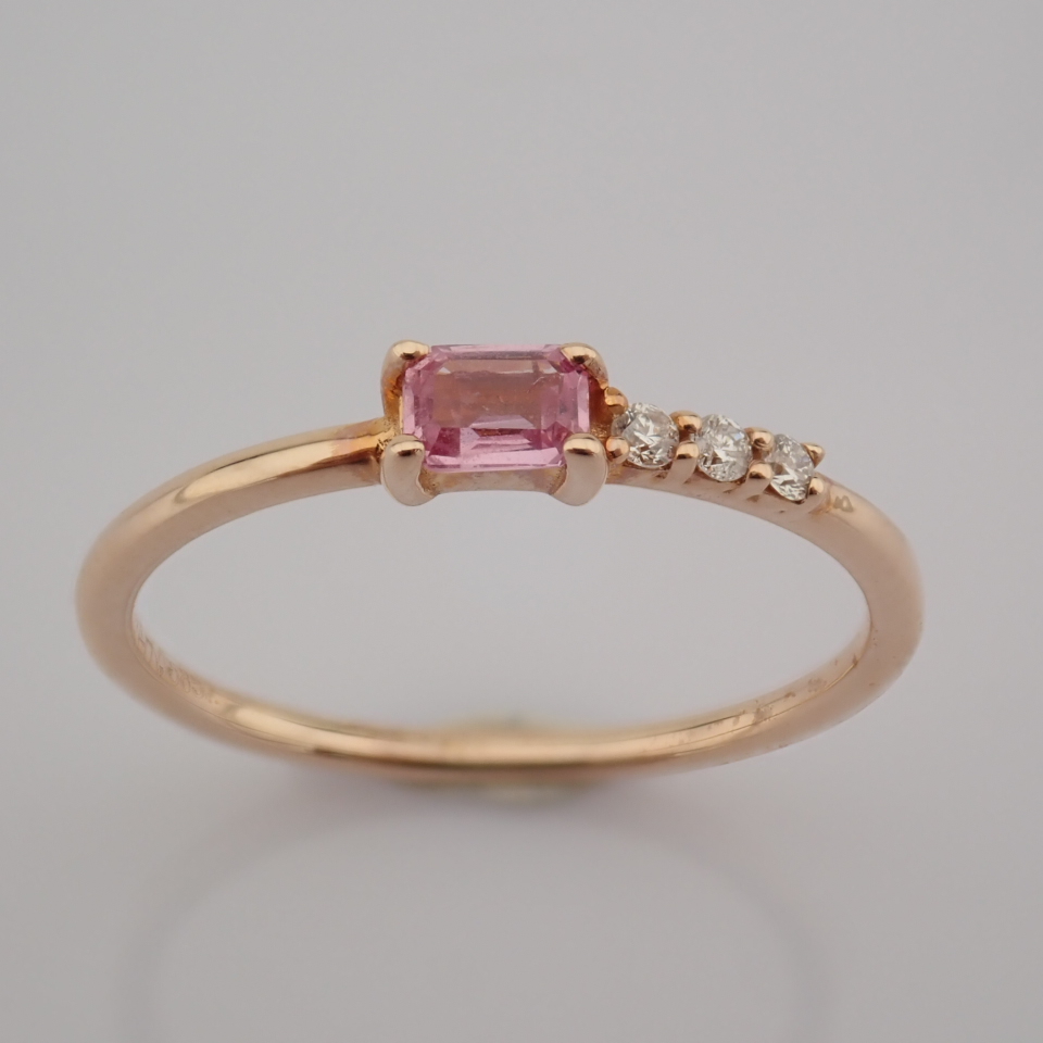 Certificated 14K Rose/Pink Gold Diamond & Pink Sapphire Ring / Total 0.27 ct - Image 4 of 5