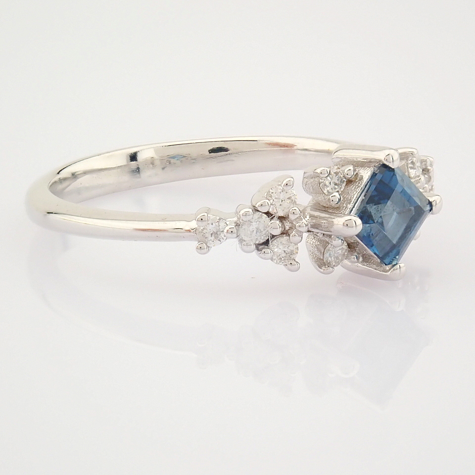 Certificated 14K White Gold Diamond & London Blue Topaz Ring / Total 0.56 ct - Image 6 of 10