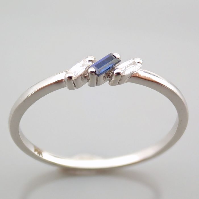 Certificated 14K White Gold Diamond & Sapphire Ring / Total 0.08 ct - Image 3 of 7