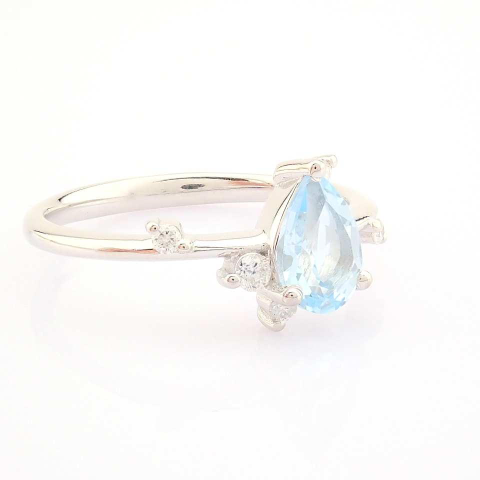 Certificated 14K White Gold Diamond & Swiss Blue Topaz Ring / Total 0.87 ct - Image 10 of 10