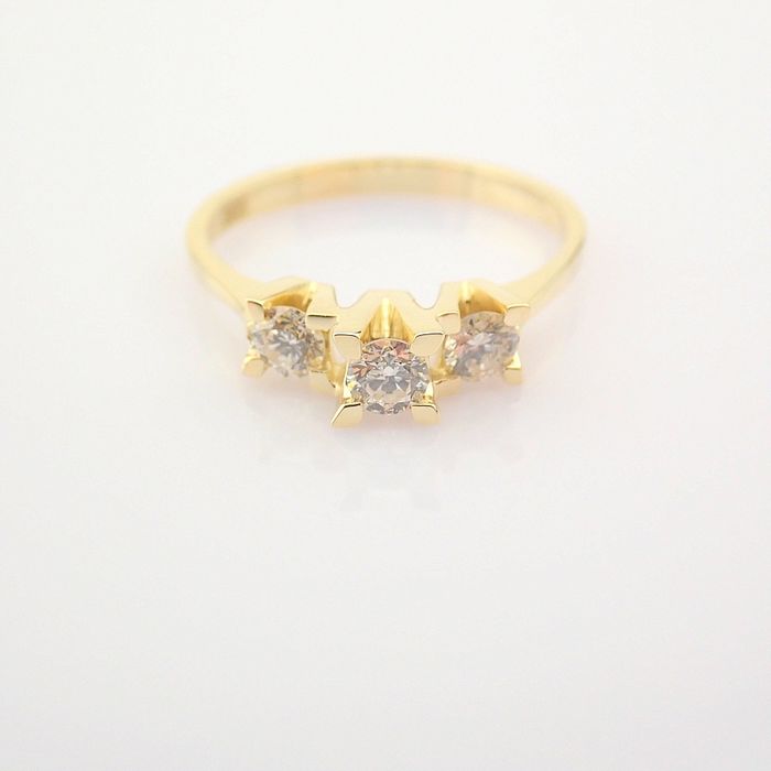 Certificated 14K Yellow Gold Diamond Ring / Total 0.42 ct - Image 6 of 6