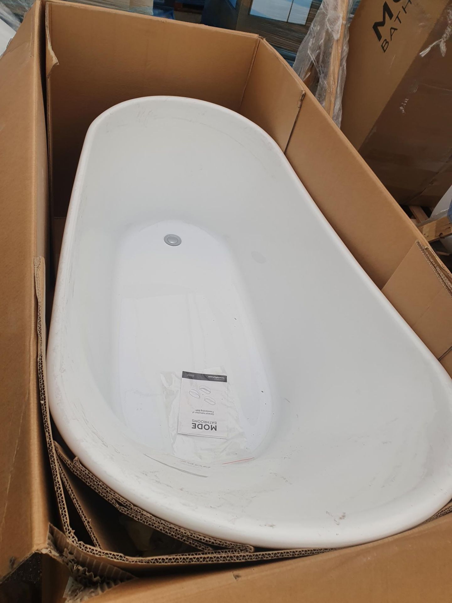RRP £1,372. Contemporary Single Ended Free Standing Slipper Bath. 1600 x 750mm. Double Skin. Wide... - Image 5 of 5
