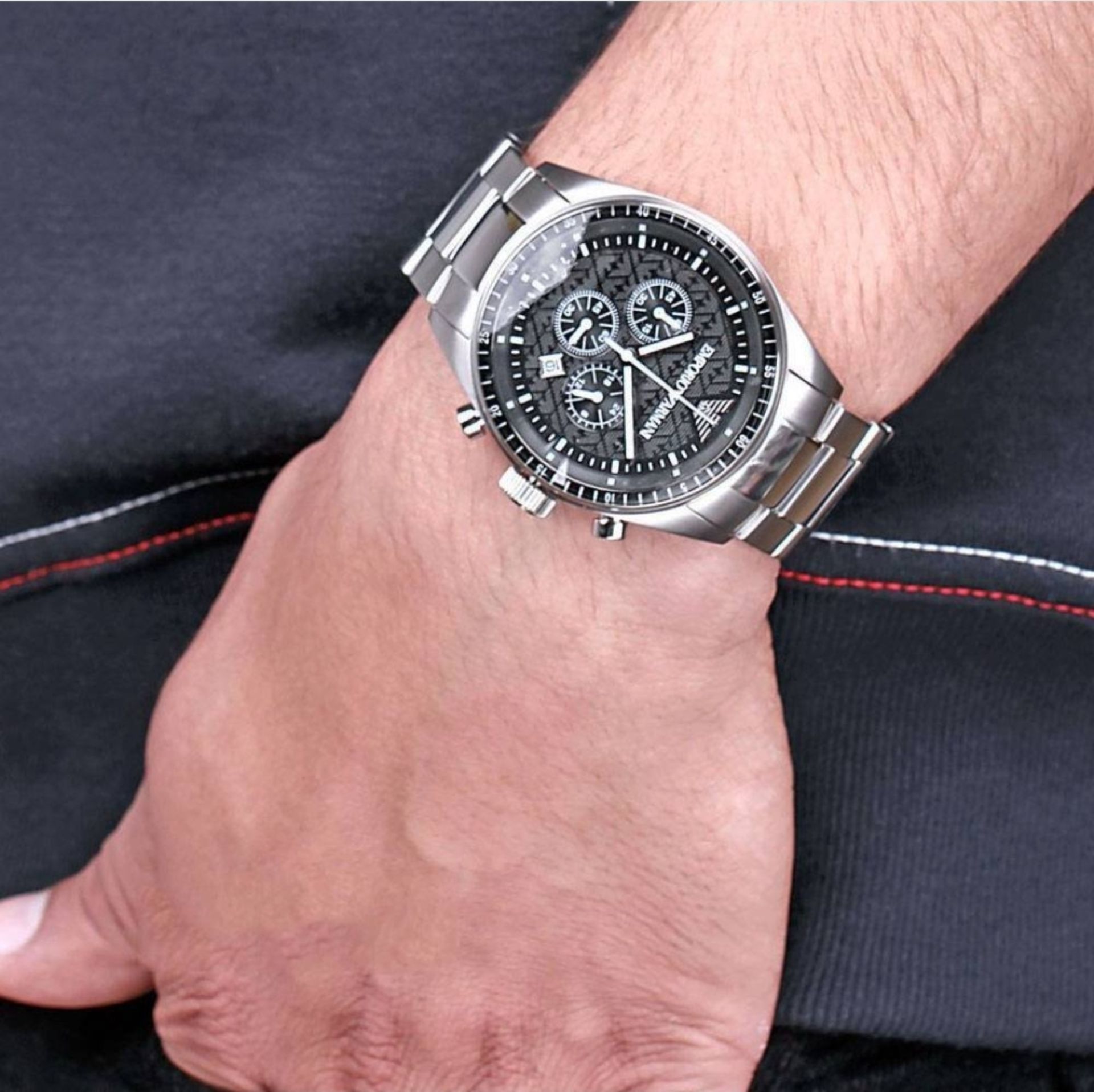 Emporio Armani AR0585 Men's Classic Silver Bracelet Chronograph Watch - Image 3 of 8