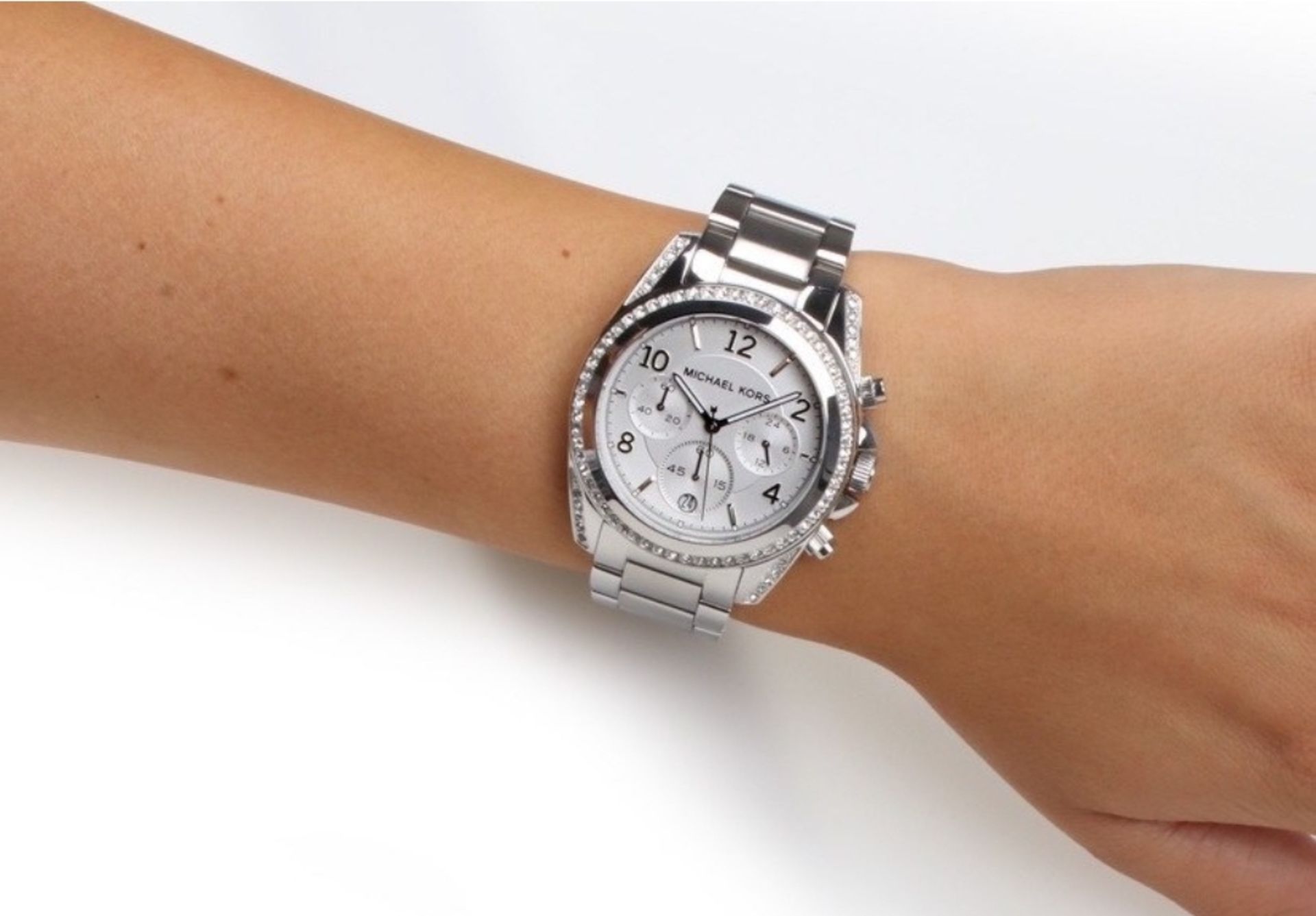 Michael Kors Mk5165 Women's Silver Bracelet Chronograph Quartz Watch - Image 2 of 9