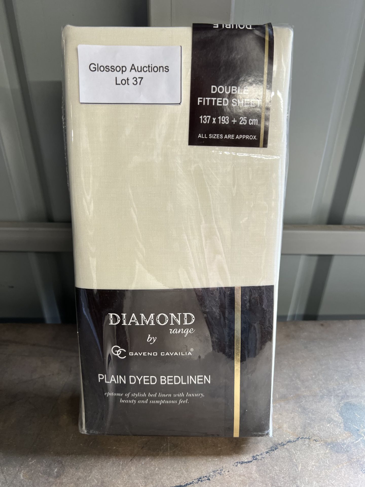 Diamond Range By Gaveno Cavailia Double Fitted Sheet. RRP £14.99 - GRADE U - Image 2 of 2