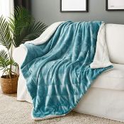 Sherpa Lined Fleece Blanket Electric. RRP £39.99 - GRADE U