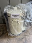Mini Cream Retro Trash Can. RRP £24.99 - GRADE U