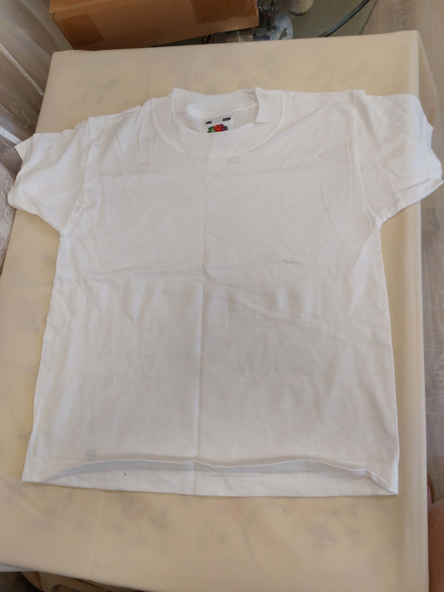 White Tee-Shirts Size 3 to 4. Pack of 6 - Image 2 of 3