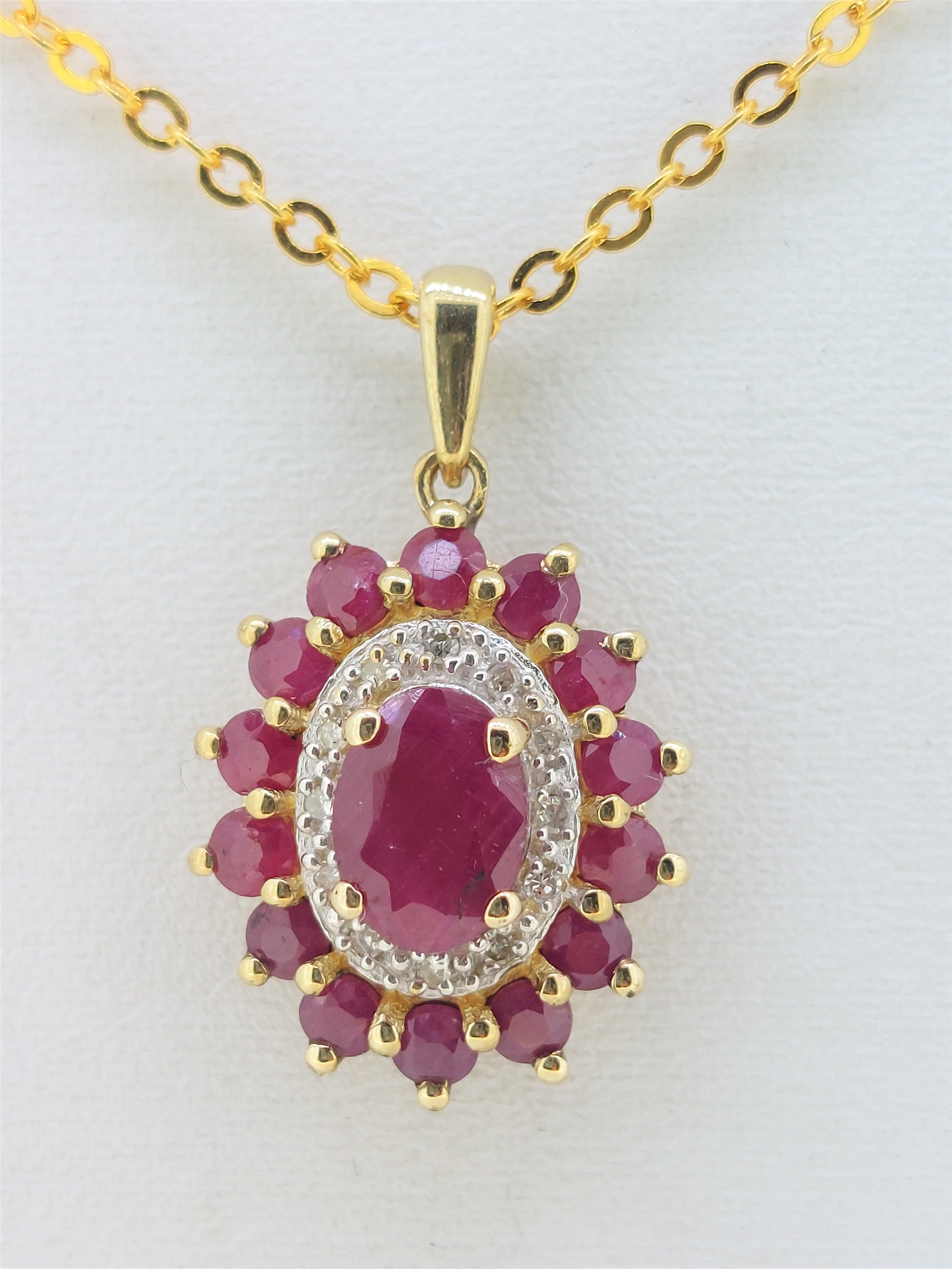 9ct (375) Yellow Gold Ruby & Diamond Cluster Pendant - Image 4 of 5
