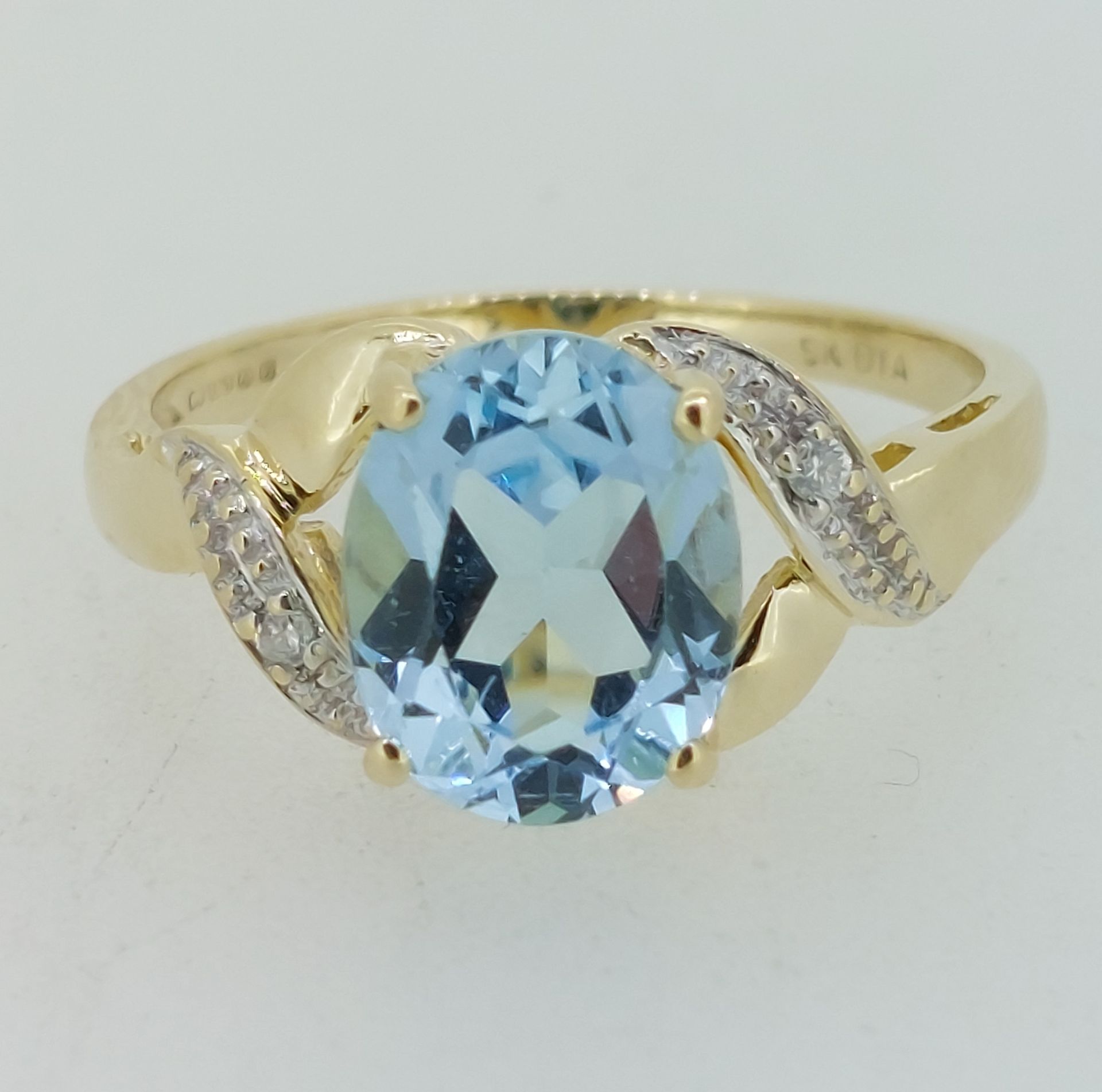 9ct Yellow Gold (375) Blue Topaz & Diamond Dress Ring - Image 9 of 9