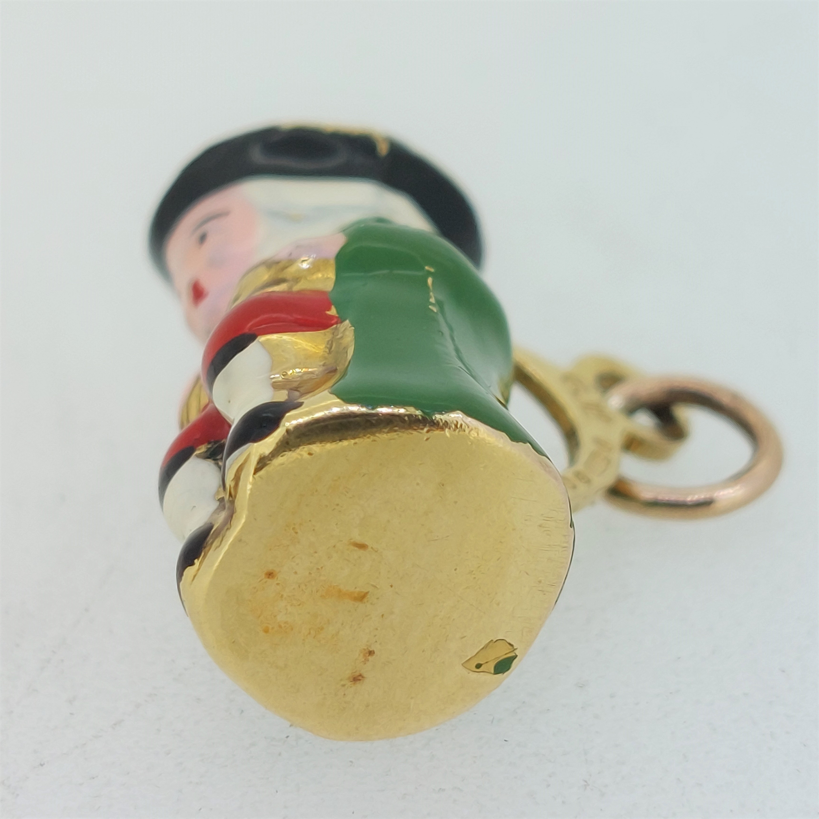 9ct Yellow Gold (375) Enamelled Toby Jug Charm Pendant - Image 5 of 8