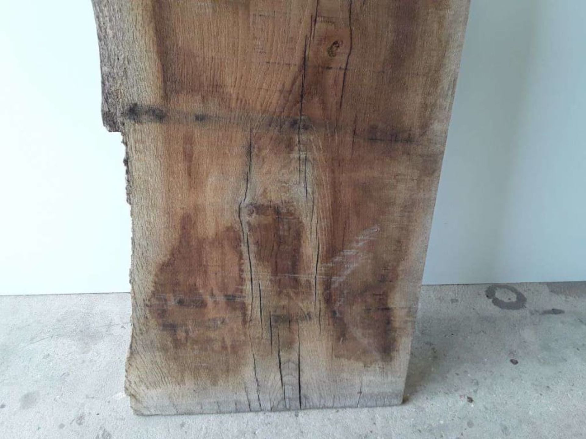 1 x Hardwood Air Dried Sawn Timber Waney Edge / Live Edge English Oak Board / Plank - Image 6 of 7