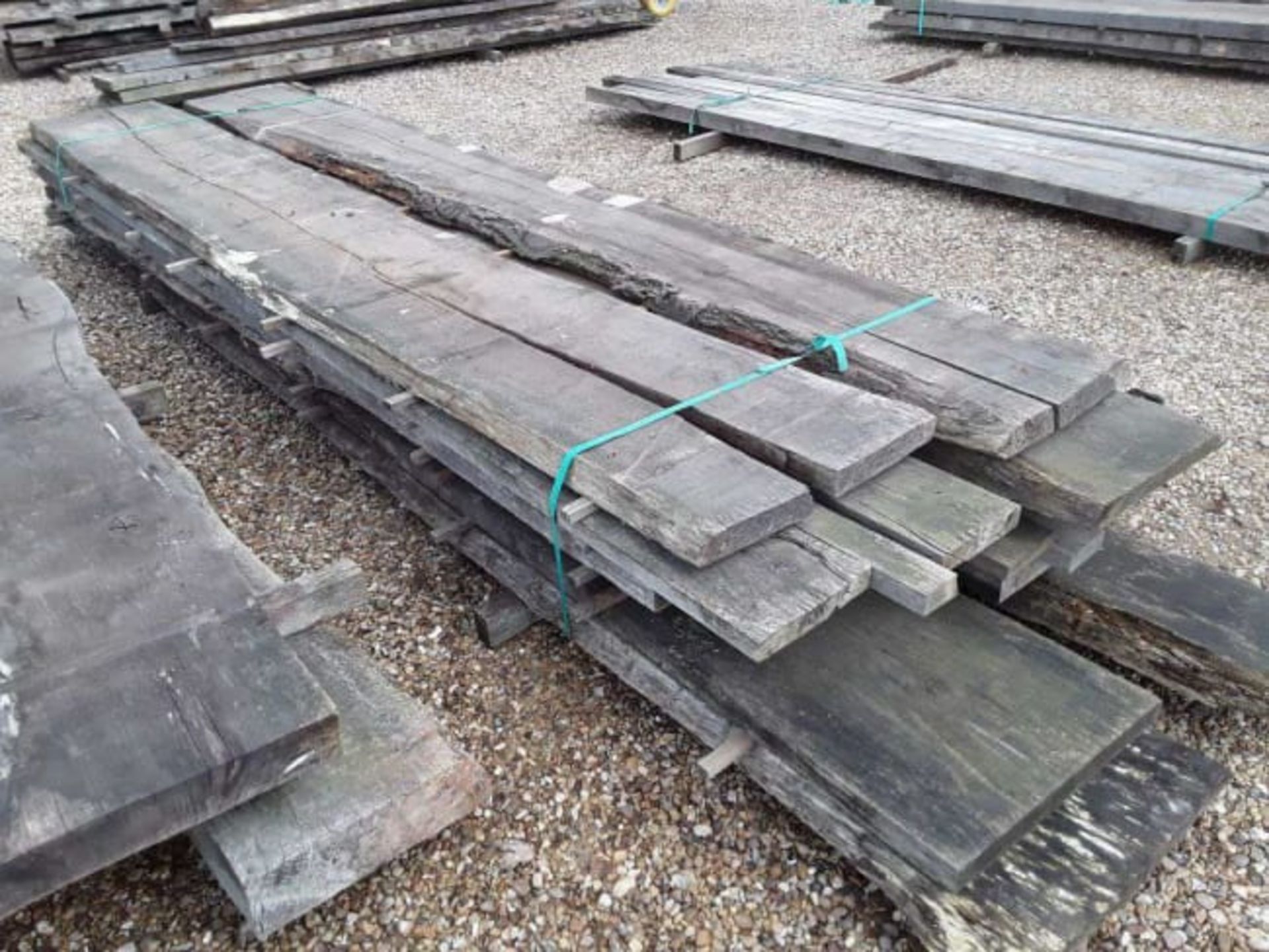 18 x Hardwood Timber Air Dried Waney Edge / Live Edge English Oak Slabs / Boards - Image 4 of 4