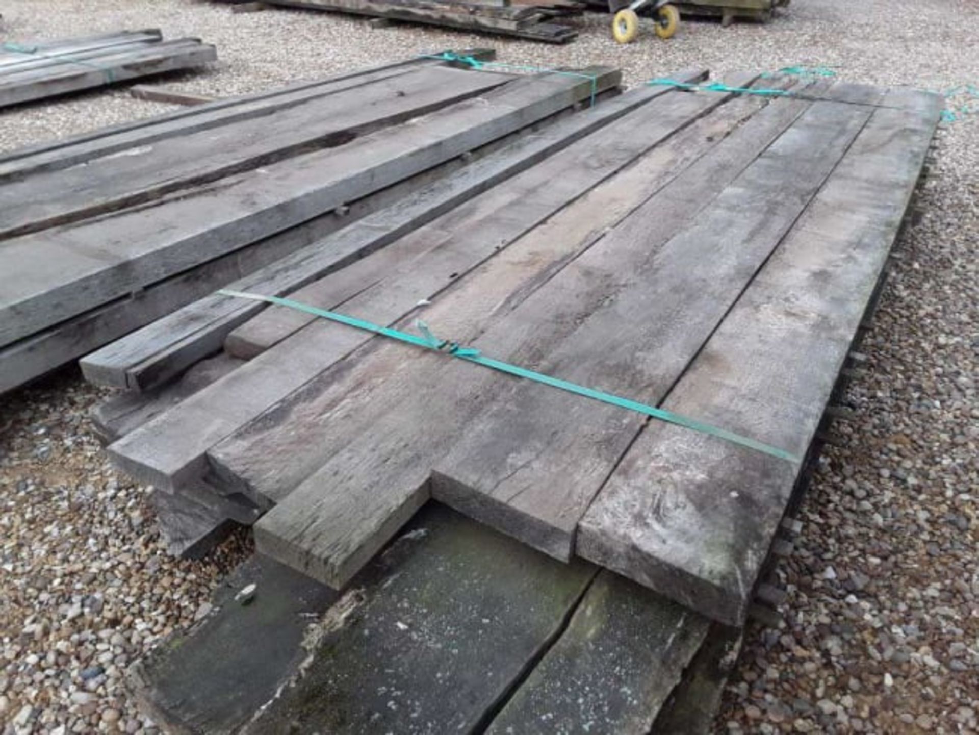 19 x Hardwood Timber Air Dried Sawn Waney Edge/ Live Edge English Oak Slabs/ Boards - Image 3 of 3