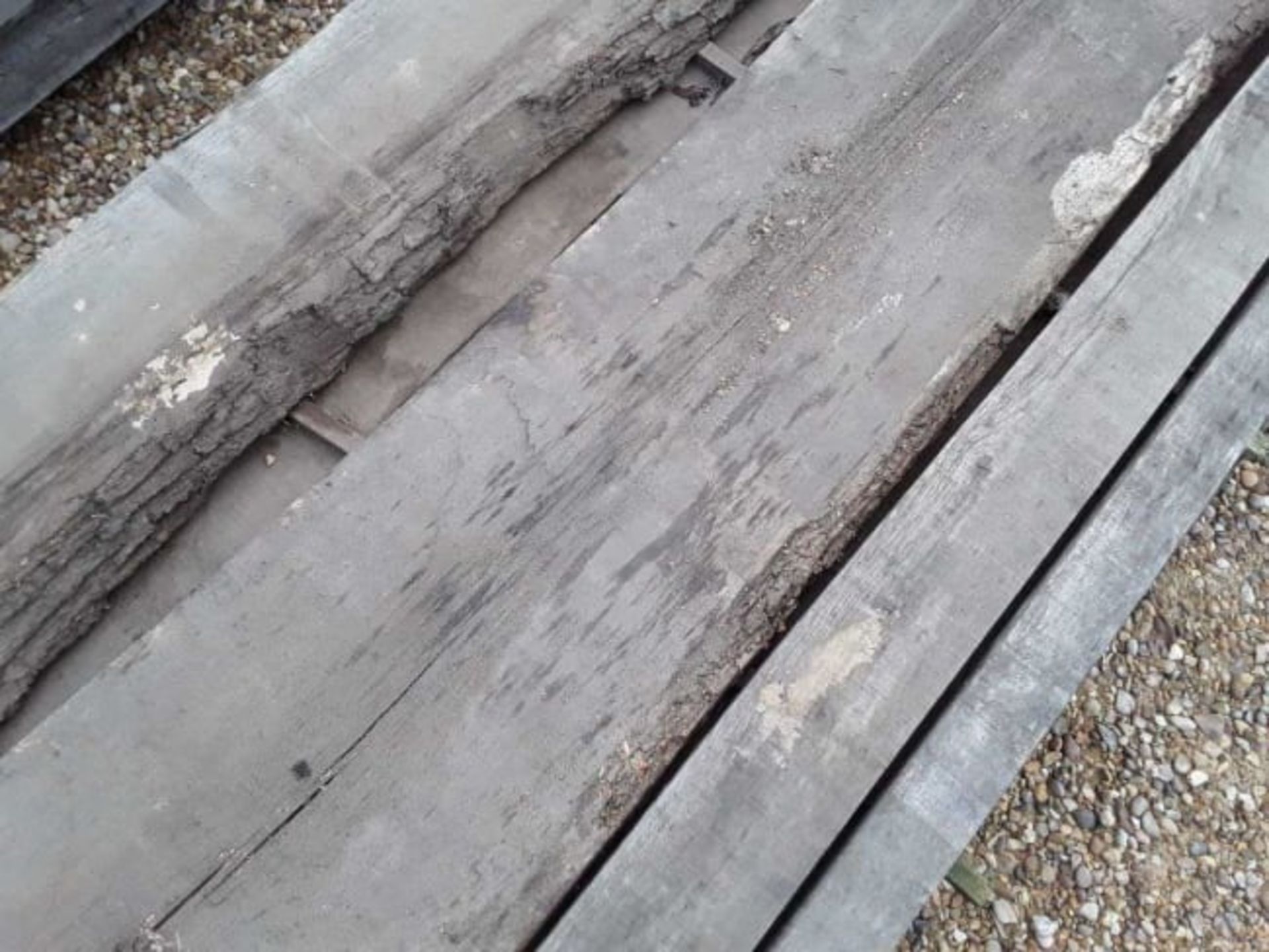 8 x Hardwood Air Dried Sawn Waney Edge / Square Edge English Oak Boards / Planks - Image 5 of 5