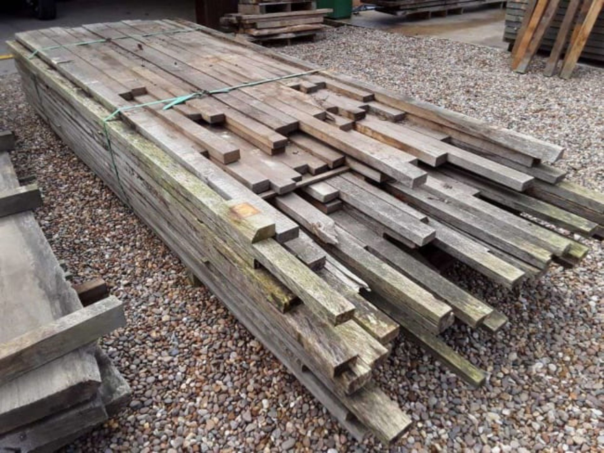 220 x Hardwood Air Dried Timber Sawn English Oak & Ash Board / Plank / Rail Offcuts - Image 2 of 7