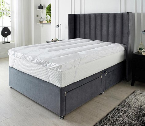 (91/7J) RRP £119. Hotel Collection Anti-Allergy 4'' Deep Mattress Topper S King Size. EP8133/04