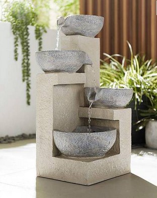 (101/7M) RRP £129. Cascade Fountain