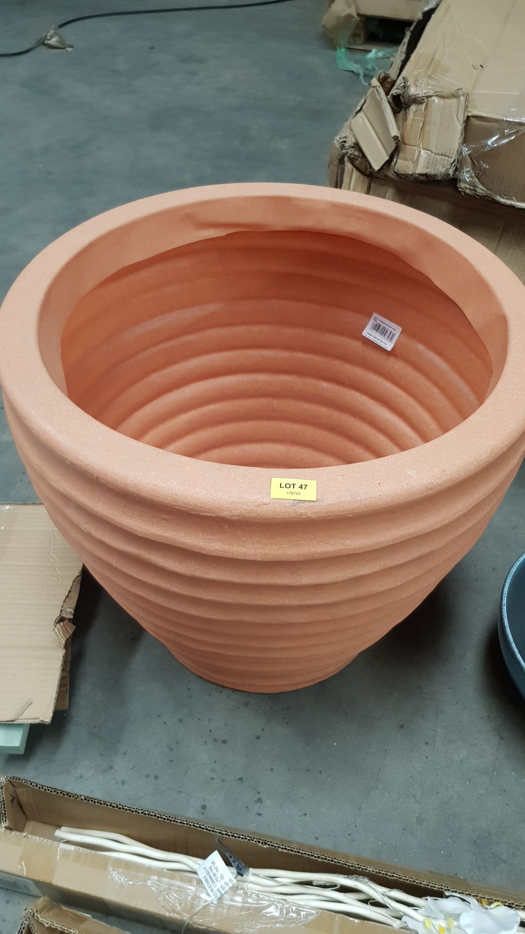 (47/6I) Lot RRP £220. 12x Garden Items. To Include 1x Morroccan Large 58cm Plastic Planter Pot R... - Image 7 of 15