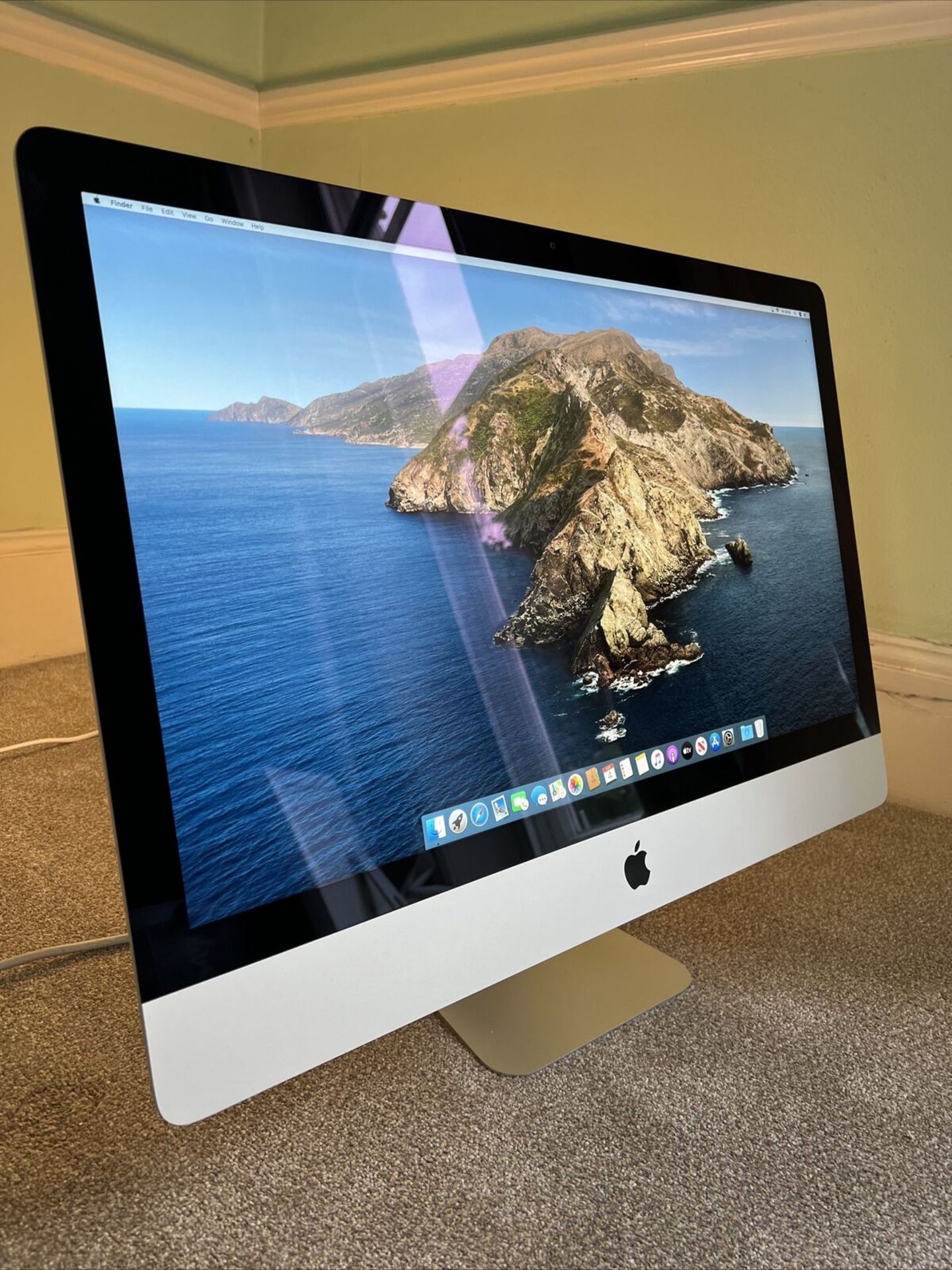 Apple iMac 21.5"" A1418 OS X Catalina Intel Core I5 8Gb DDR3 1TB HD GeForce GT 640M office - Image 2 of 5