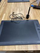 Wacom Intuos Pro Large Graphics Tablet And Pen