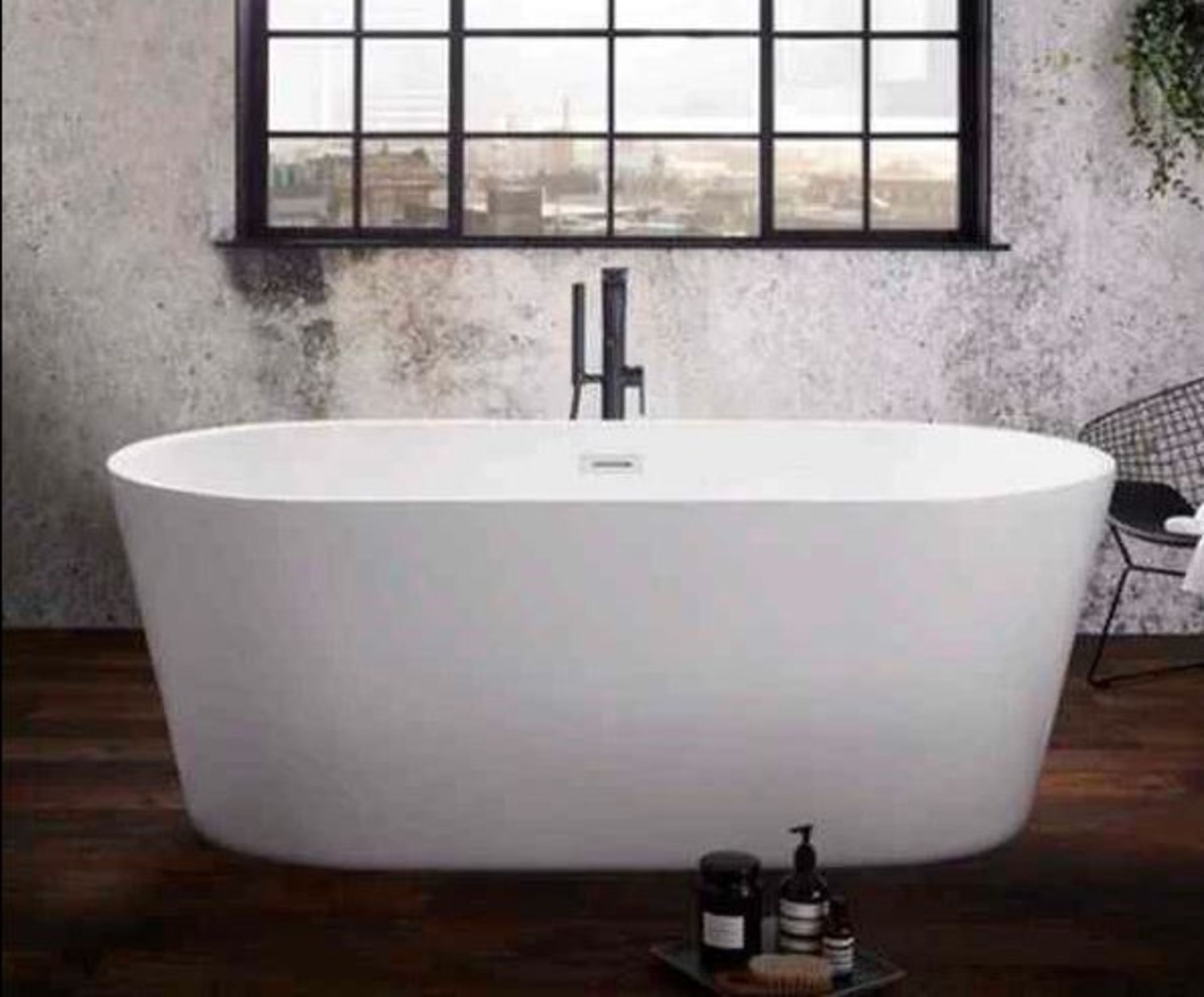 Frontline 'Sleek' Designer Double Ended Bath. 1700 x 800mm (approx). RRP: £955