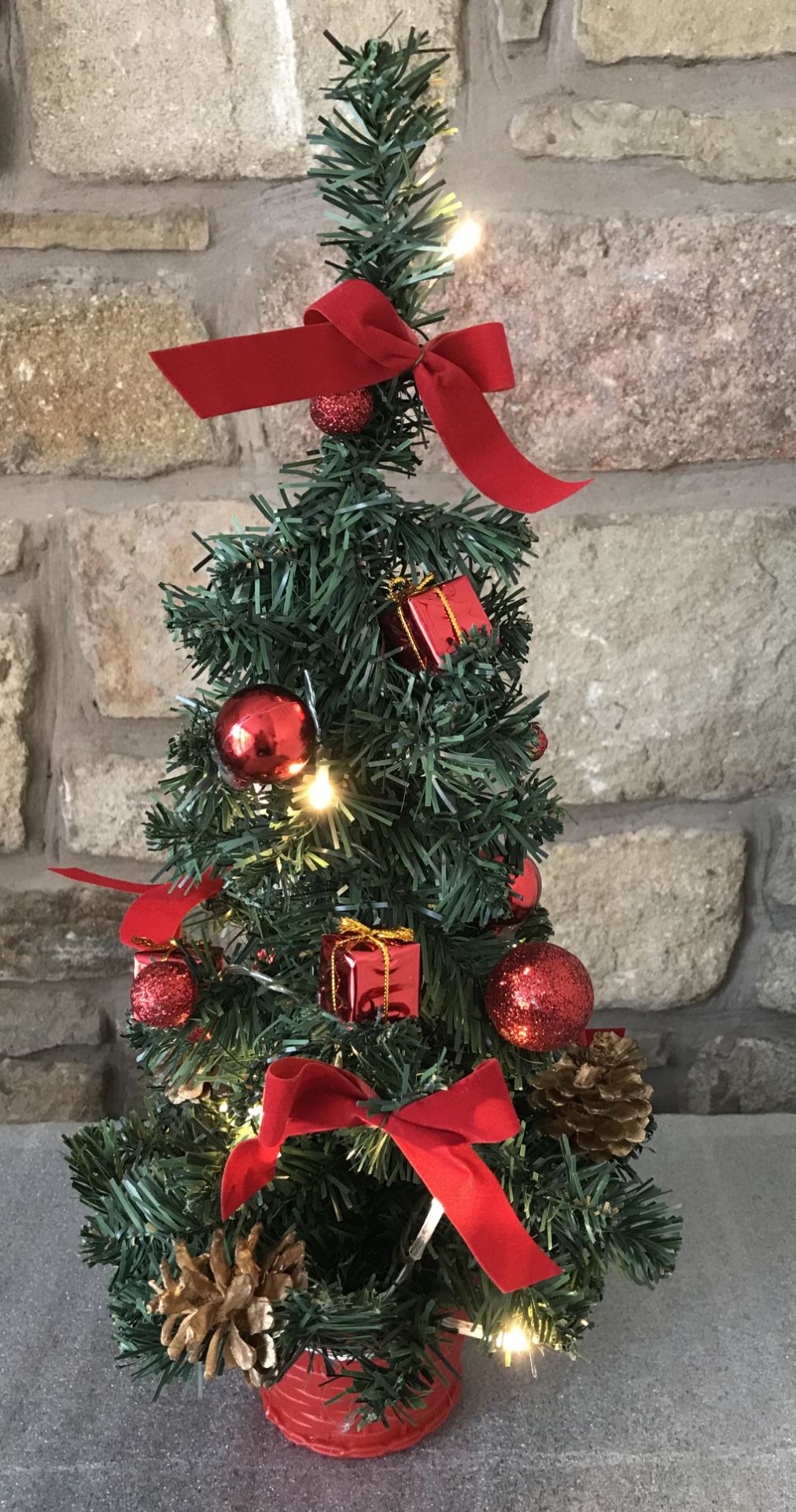 6 x Mini Christmas Trees Decorated - Image 2 of 2